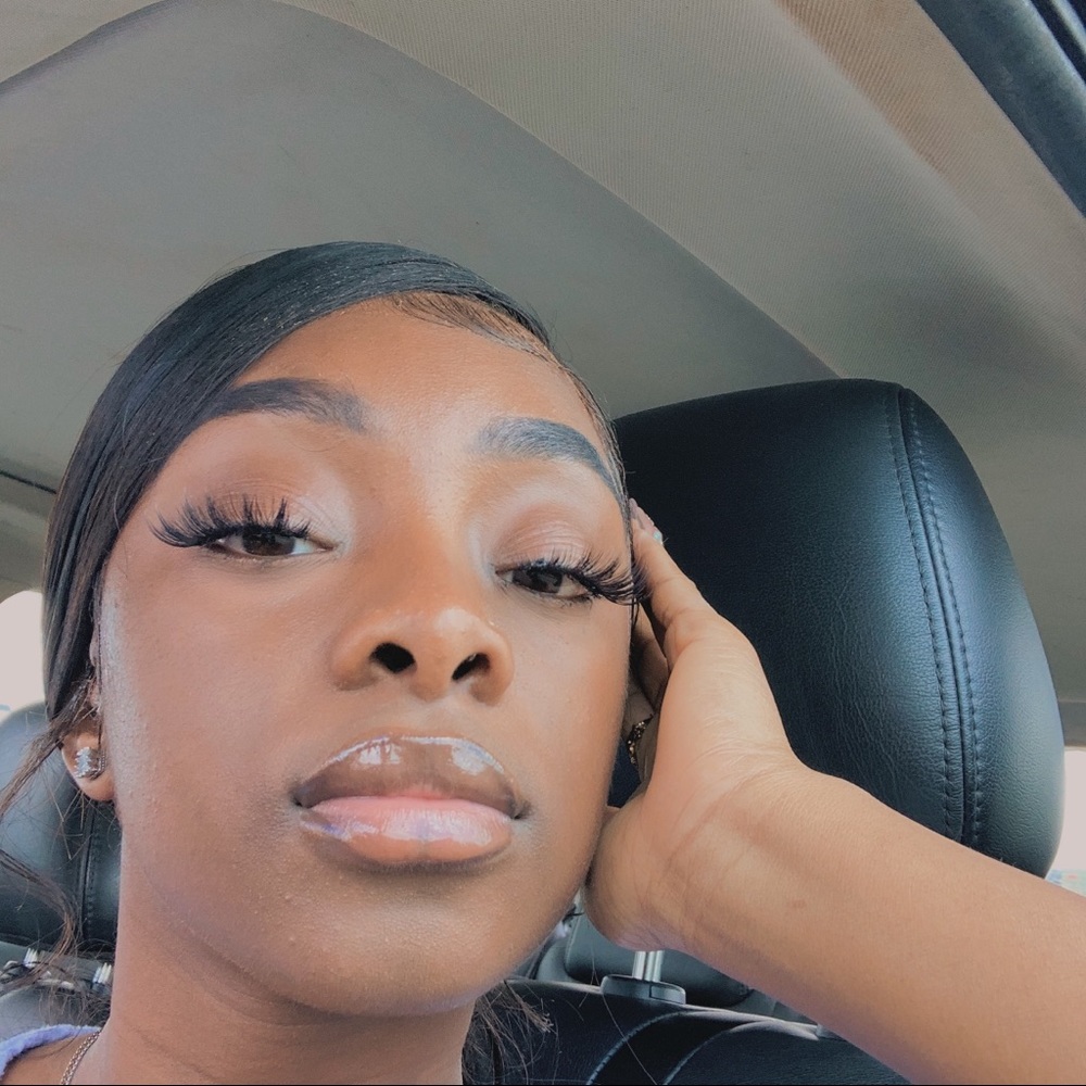 Meet your Posher, Jada